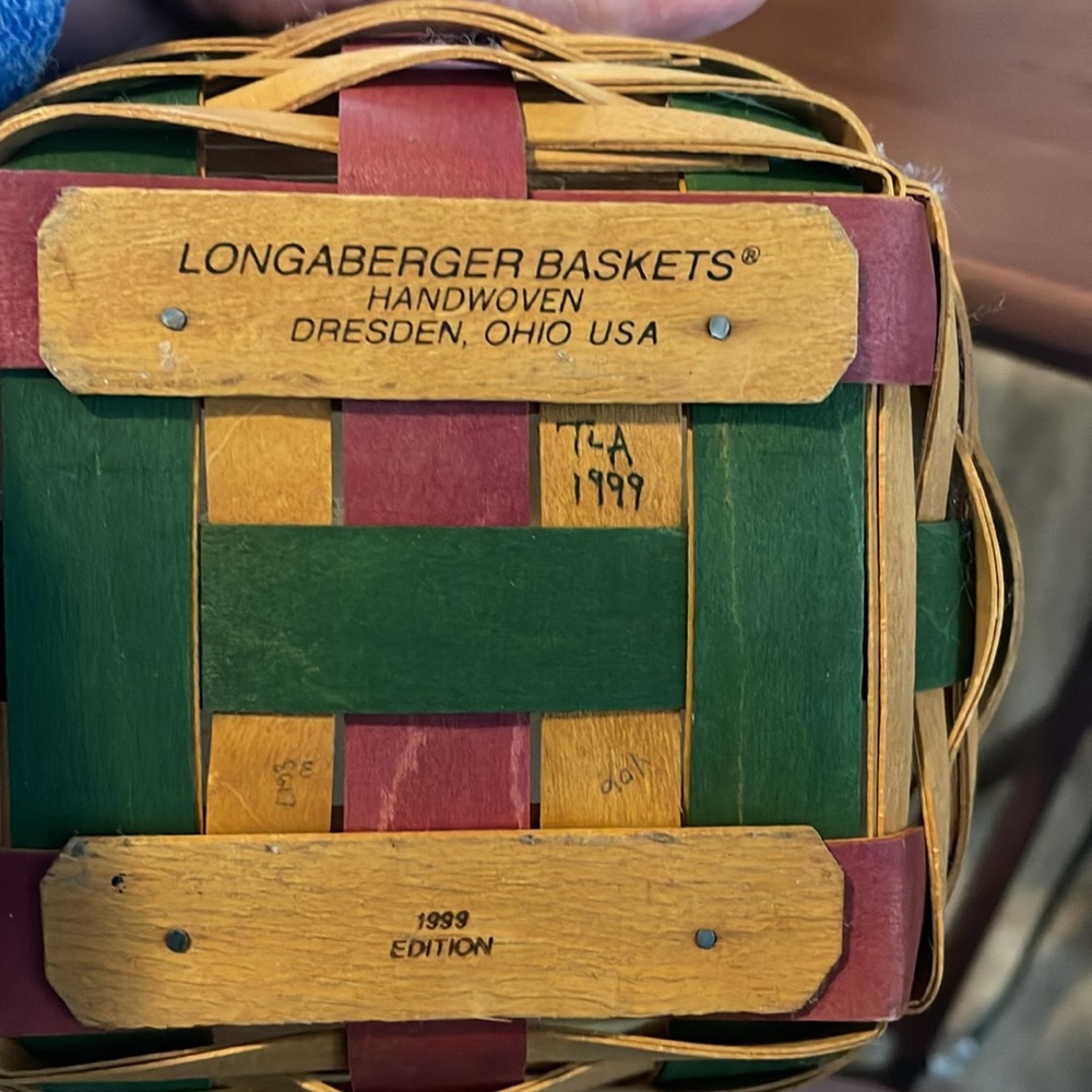 2- Longaberger Baskets W/ Red & Green Strips 1999 & 1995 w/Plastic Liner - Picture 4 of 5